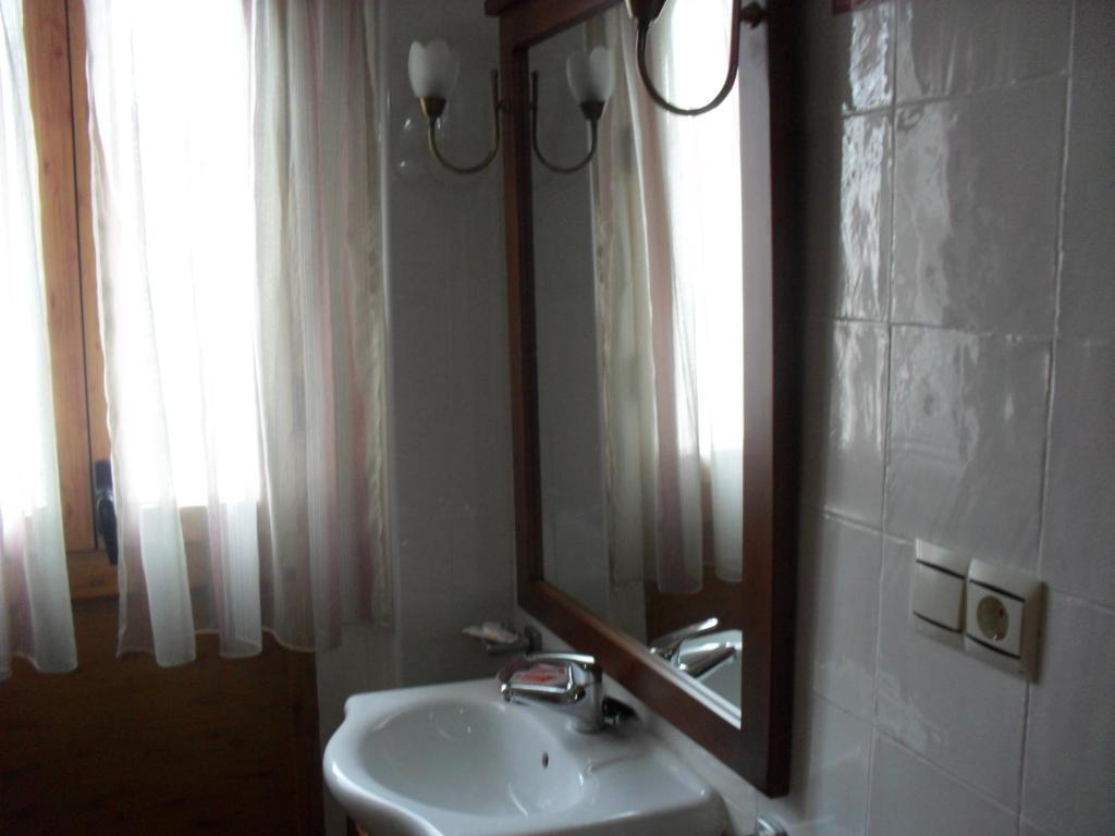 Hostal Rural El Padul Bilik gambar
